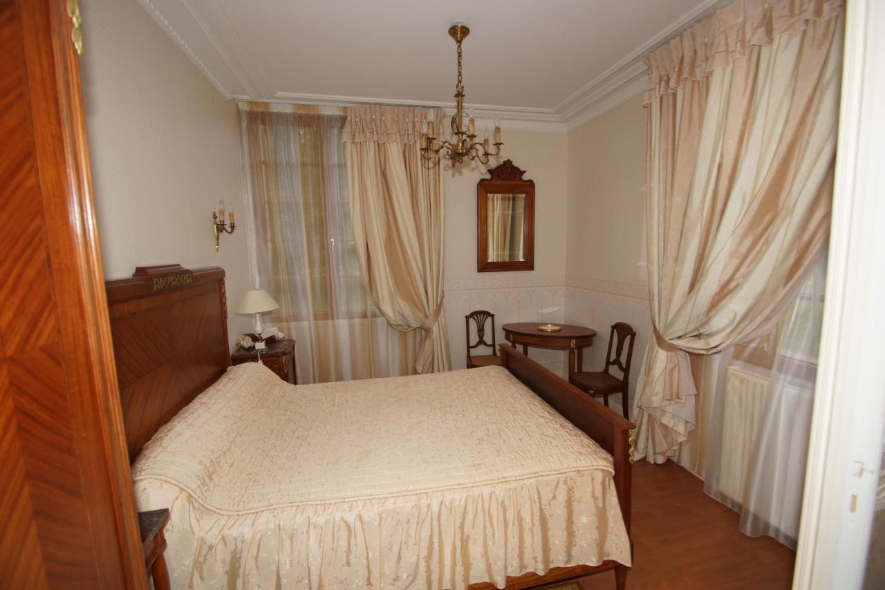Le Manoir Des Arts Bed & Breakfast Saint-Samson-de-Bonfosse Exterior photo